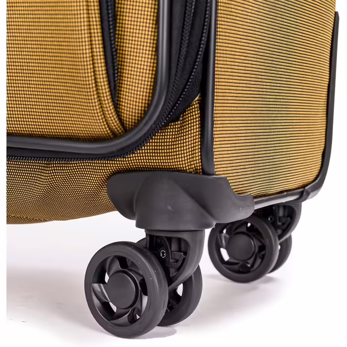 Валіза Stratic Bendigo Light+ M гірчична, середня, легка