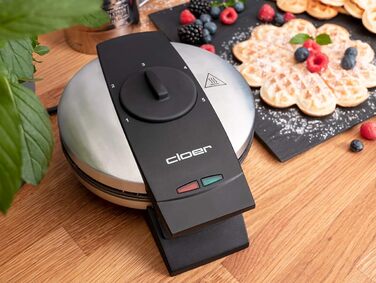 Вафельниця Cloer 1639SR, вафельниця у вигляді серця 15,5 см Ø, подвійне антипригарне покриття, стійка до цукру, 930 Вт, світло для випікання, практична функція підставки, високоякісний корпус з нержавіючої сталі, нержавіюча сталь