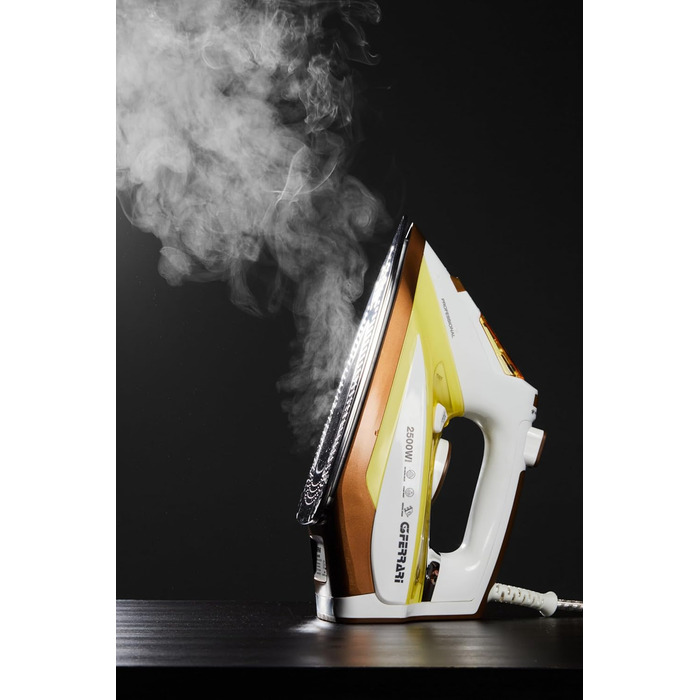 Праска з парою G3 Ferrari G40012: 2500 Вт, 300 мл, самоочищення, функція розпилення, нержавіюча підошва, 140 г/хв