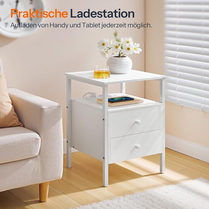 HOOBRO Тумбочка з зарядкою, приліжкова тумбочка, журнальний столик для дивану з 2 шухлядами, білий колір, 39 x 39 x 59 см, EWT43CBZ01G2