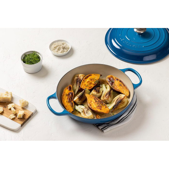 Le Creuset Signature Казанок з чавуну, Ø 30 см, 3,5 л, Azure (Марсель), для всіх плит, включаючи індукцію