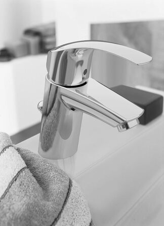 Змішувач для ванної кімнати Grohe Eurosmart, водозберігаючий, хром, з витяжною системою, 15 см, проста установка