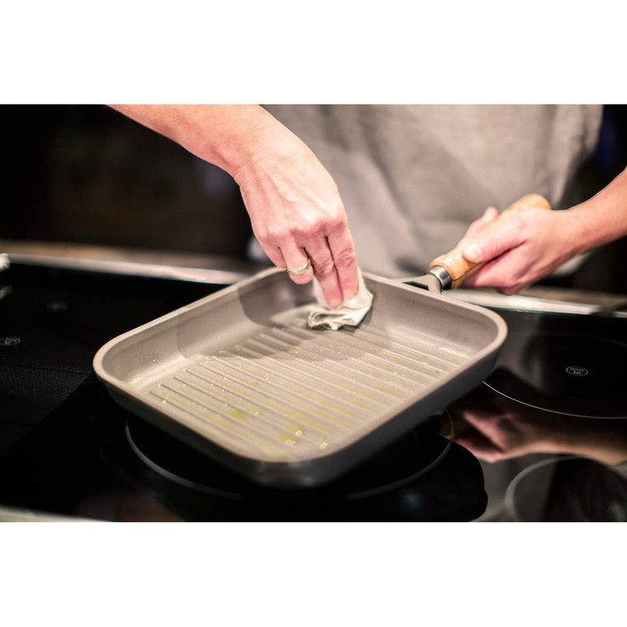 Сковорода-гриль Berndes BONANZA 28x28 см, алюмінієвий лиття, антипригарне покриття, квадратна, сіра