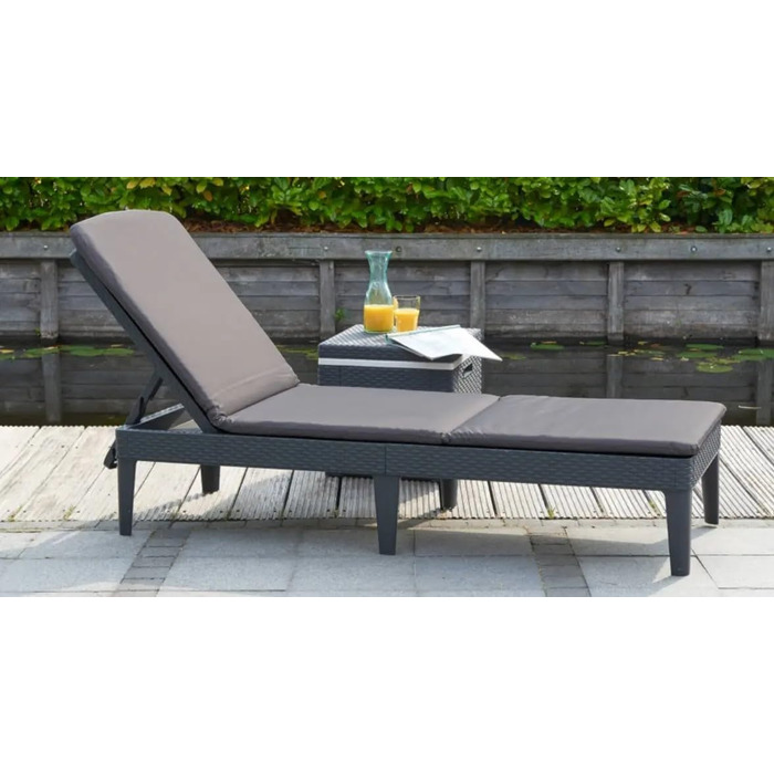 Шезлонг Keter Jaipur для саду з регульованою спинкою, сірий, з подушкою, 187 x 58 x 29 см (імітація ротангу)