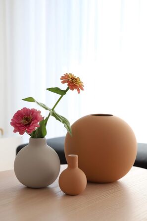 Ваза куляста Cooee Design, 20 см, кавово-молочний колір