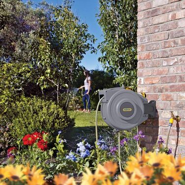 HOZELOCK Автоматичний шланг на котушці Auto Reel 40 м: автоматичне змотування, проста установка, шланг 40 м, з'єднувачі, розпилювач, 5 років гарантії [2595R0000]