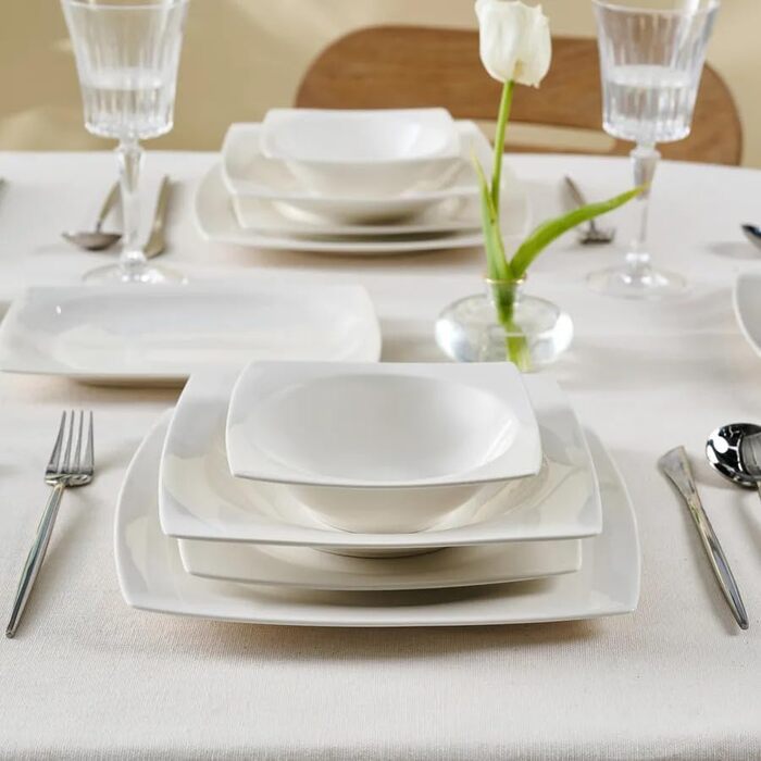 Набір посуду Karaca Vesta White на 12 персон, 52 предмети - стильний порцеляновий посуд на 12 персон Включає тарілки, чашки, миски та столові прибори