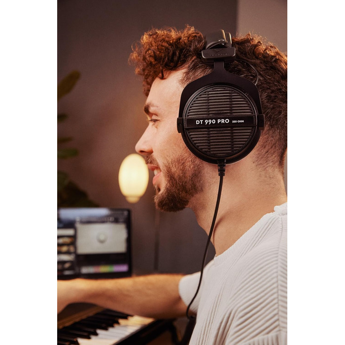 Накладні навушники beyerdynamic DT 990 PRO, 250 Ом, для мікшування/мастерингу, односторонні дротові