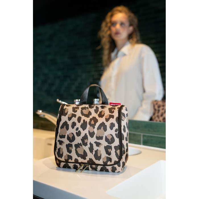 Сумка-органайзер Reisenthel Toiletbag Leo Macchiato Single з гачком, водонепроникний матеріал