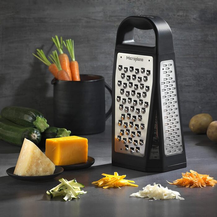 Терка Microplane для овочів та сиру з 5 різними поверхнями (дрібна, велика, дуже велика, двостороння) з нержавіючої сталі - Made in USA, чорний/нержавіюча сталь
