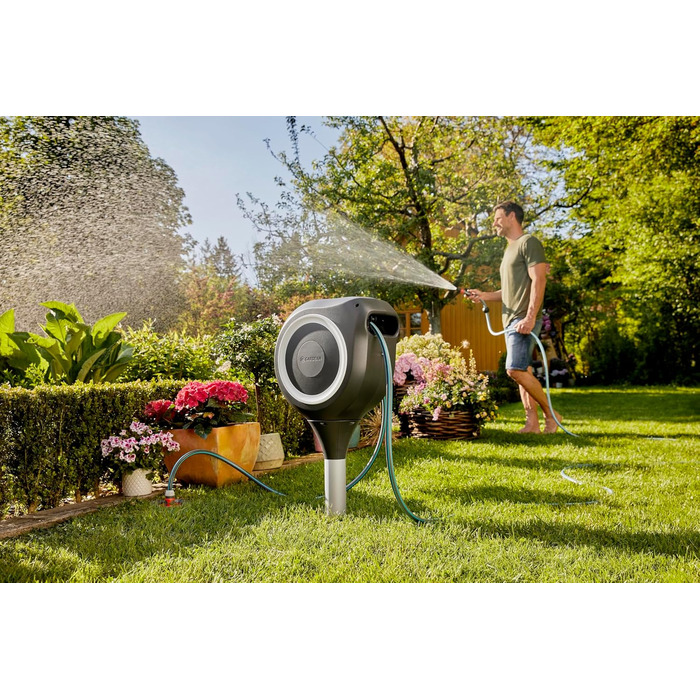 Набір для поливу Gardena RollUp M 20 м: шланг, тримач, система поливу та розпилювач. Ідеально для середніх садів.