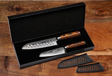 Набір кухонних ножів Wolfblood з дамаської сталі (2 шт.): Сантоку 30см та 24см. Дамаський сталь 67 шарів, твердість 62 HRC, сертифікат TÜV, дерев'яні ручки, подарункова коробка, захист леза.