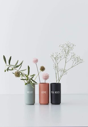 Улюблена Ваза Design Letters, любов-декоративна ваза з різними функціями в модних кольорах, аксесуари продаються окремо, можна мити в посудомийній машині, H 11 см x D 5,5 см. (гірчичного кольору)