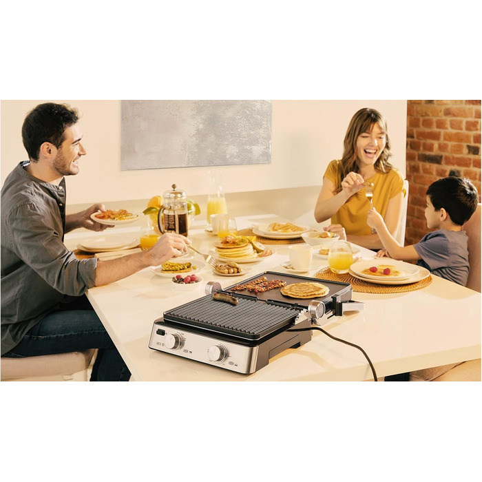 Електричний гриль Braun MultiGrill 7 CG7020: 3-в-1 (контактний гриль, барбекю, духовка), 2000W, велика поверхня (12 бургеров), плаваюча пластина, плаваюча гратильниця, миється в посудомийній машині, регулювання температури