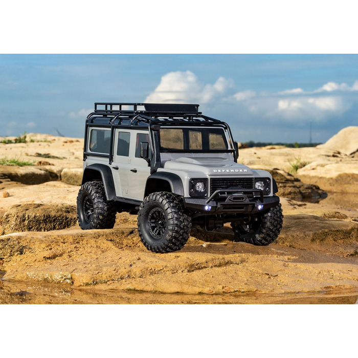 Traxxas TRX-4M Land Rover Defender 1/18 4WD RTR - Повноцінний радіокерований крос-овер, акумулятор та зарядний пристрій в комплекті