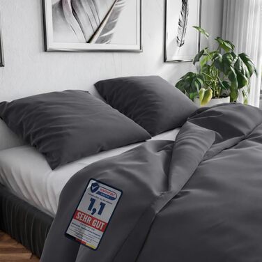 Комплект постільної білизни Wolkenfeld 200x200 з бавовни (2 наволочки 80x80) – дихаючий, приємний до шкіри, легкий у догляді. Сірий комплект постільної білизни з блискавкою, сертифікат Oeko-Tex.