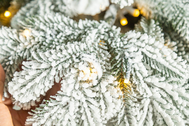 Ялинка лита 'Ковалівська' ЗАСНІЖЕНА LED (золотий - білий) 2,50м