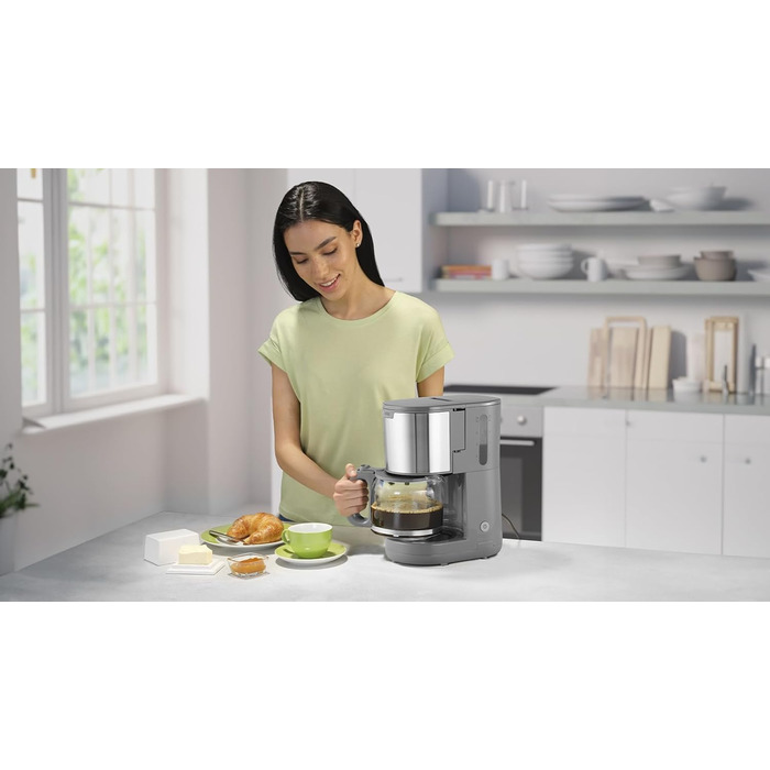 Кавоварка Braun PurShine KF1500GY, фільтраційна, скляний глечик, система OptiBrew, антикрапельна функція, автоматичне вимкнення, 10 чашок, 1000 Вт, сіра