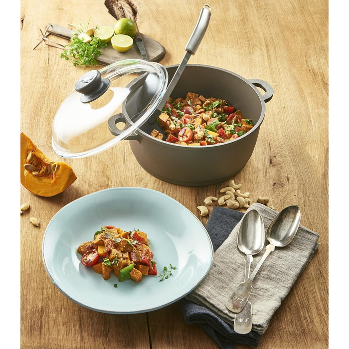 Каструля Berndes Bonanza з кришкою з термостійкого скла, силіконовими ручками, алюмінієвим литтям, антипригарним покриттям, 2.3 л, чорна (20 см, для індукційних плит)