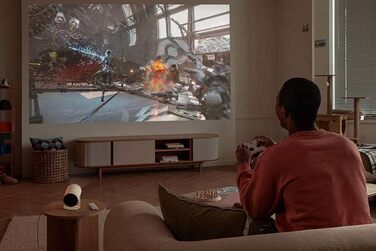 Samsung The Freestyle: Портативний LED-проектор Full HD HDR10 з автонастроюванням та 360° звуком (2023)