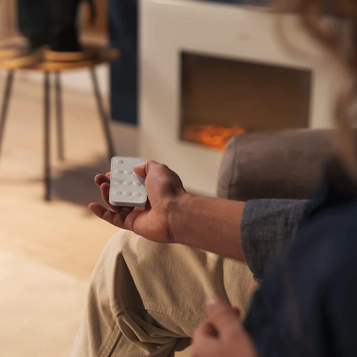 Електричний декоративний камін Cecotec ReadyWarm 2690 Flames Connected, 2000 Вт, Wi-Fi, білий, для 25 м²