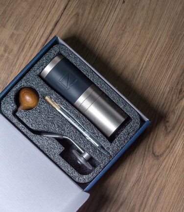 Кавомолка 1Zpresso J срібна, 35 г, з конічним жорном з нержавіючої сталі та регулюванням помелу