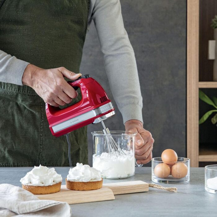 Міксер ручний KitchenAid 9 швидкостей, червоний Empire Red: з вінчиками, гаками для тіста та насадкою, 85 Вт, Soft-Start, LED-дисплей