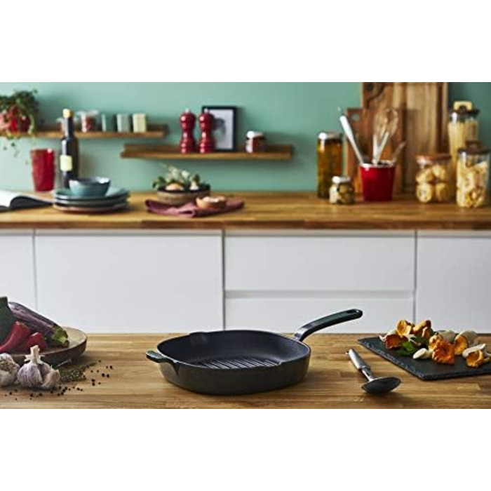 Lagostina Tradizione: сковорода-гриль з емальованого чавуну 26x26 см, для індукції, газу та духовок до 220°C, для м'яса, риби, хліба