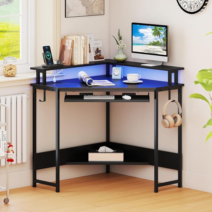 COSTWAY кутовий стіл з зарядкою, трикутник, LED-підсвітка, підставка для клавіатури та монітора, геймінговий, для дому/офісу (білий/чорний)