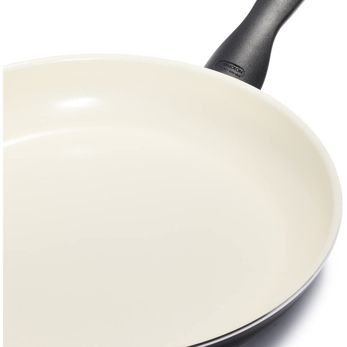 Сковорода GreenPan Rio з антипригарним покриттям Ceramic, без PFAS, Cool-Stay ручка, безпечна у духовці до 160°C, придатна для миття в посудомийній машині, чорно-кремова, 18 см