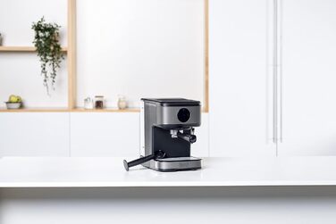 Еспресо-машина BLACK+DECKER BXCO850E, 20 бар, 1,5 л, автоматична, з паровою насадкою, антиплямова нержавіюча сталь, 850 Вт, Extra-Sahne, програмоване приготування