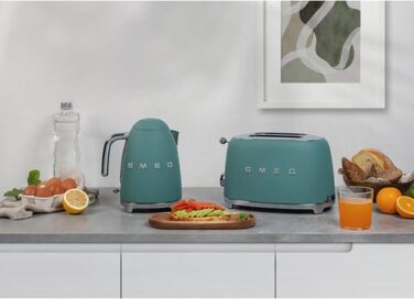 Електрочайник Smeg KLF03EGMEU смарагдовий, стиль 50-х, 1,7 л