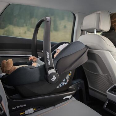 Автокрісло Maxi-Cosi CabrioFix i-Size Essential Black 0-12 міс, до 12 кг