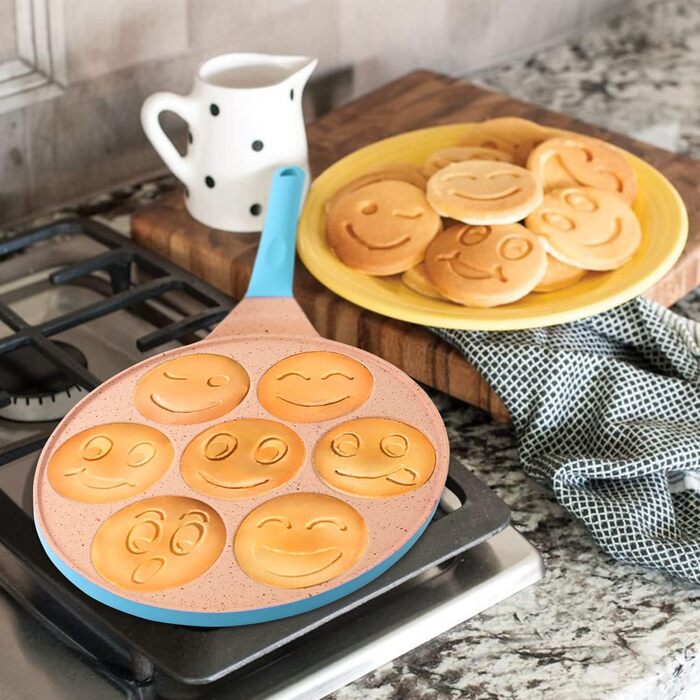 Сковорода для млинців і панкейків з 7 відсіками Smile Joeji's Kitchen, 26,5 см, антипригарна, алюмінієва, для індукції, синя, дитяча, універсальна