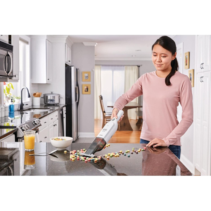 Акумуляторний ручний пилосос BLACK+DECKER Dustbuster Slim HLVC315B11, 12В, 1.5А·год, безмішковий, бездротовий, з XXL насадкою, зарядна станція, щілинна та меблева насадки