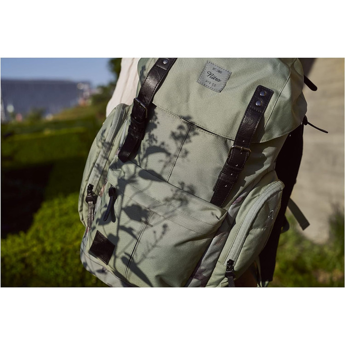 Рюкзак Nitro Daypacker 32 л у ретро стилі з м'яким відділенням для ноутбука, для школи, подорожей або міста, Dead Flower