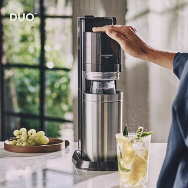 Сифон для газування води SodaStream DUO Titan: набір з 1 скляною та 3 пластиковими пляшками по 1л (без циліндра CO2)