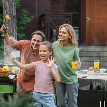 Royal Gourmet Grillwagen: гриль-візок з відкидним столиком, шафкою та нержавіючою сталевою поверхнею