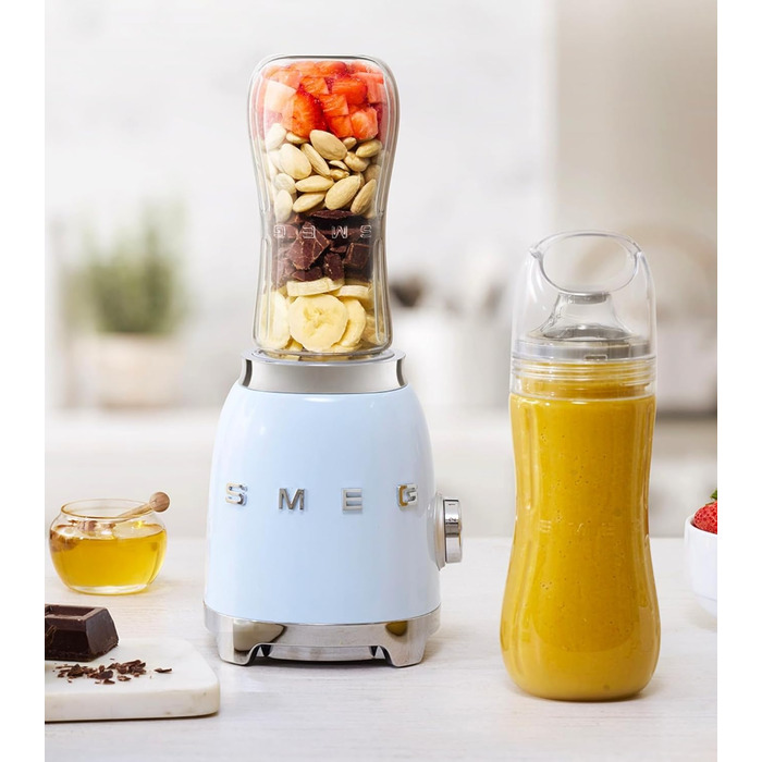 Блендер стаціонарний Smeg PBF01CREU Compact Creme, 300 Вт, 2 швидкості, 2 пляшки 600 мл, кремовий