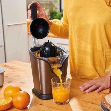 Соковижималка для цитрусових BLACK+DECKER BXCJ100E, 100 Вт, 250 мл, пластик, сталь, чорна