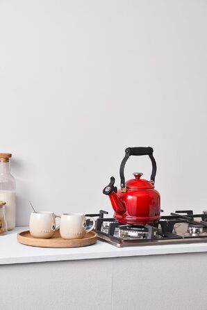 Чайник Le Creuset Halber зі сталі з емалевим покриттям та металевим фінішем, 1.25 л, колір Вишня