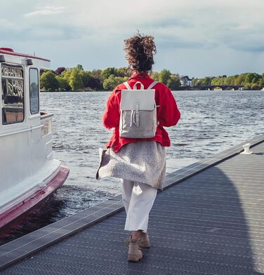 Жіночий рюкзак Expatrié Anouk 10 л – стильний міський рюкзак з водовідштовхувального канвасу та шкіри, кремовий