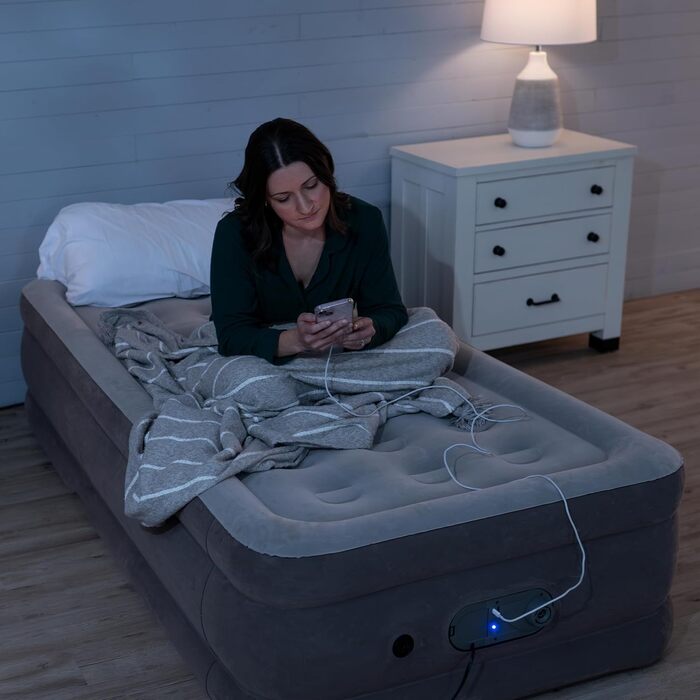 Надувний матрац SleepLux Dream Luxus подвійний з вбудованим насосом, 45.7 см, високий, для гостей, кемпінгу, дому