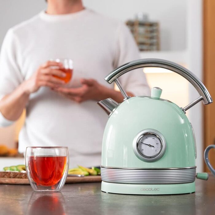 Електрочайник Cecotec ThermoSense 420, 1,8 л, 2200 Вт, з індикатором температури, нержавіюча сталь, вінтажний стиль, зелений