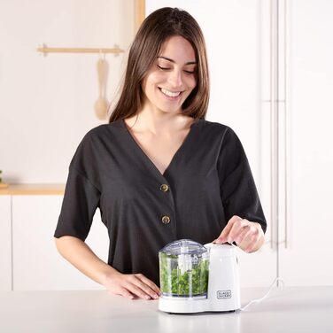 Подрібнювач Black+Decker BXCH120E, 120 Вт, 350 мл, 1 швидкість, нержавіючі леза, просте очищення, біло-сірий