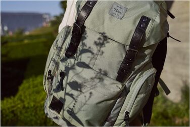 Рюкзак Nitro Daypacker 32 л у ретро стилі з м'яким відділенням для ноутбука, для школи, подорожей або міста, Dead Flower