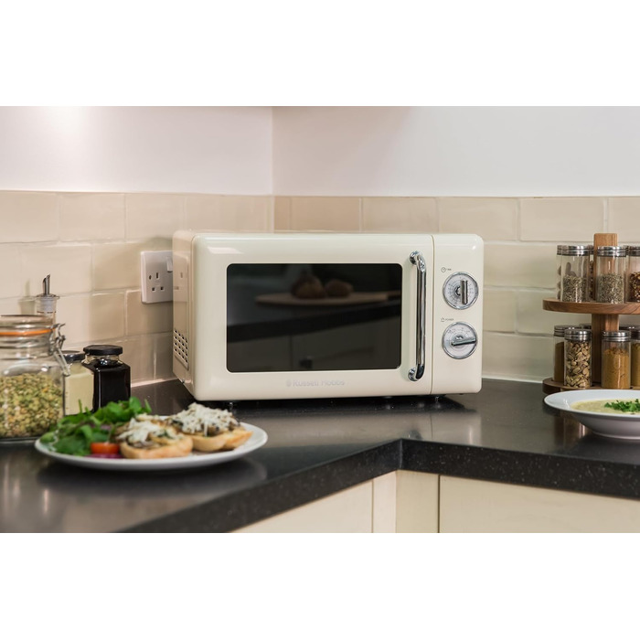 Мікрохвильова піч Russell Hobbs RHRETMM705C, 17 л, 700 Вт, ретро стиль, кремова, 5 режимів потужності, таймер, функція розморожування, легке очищення