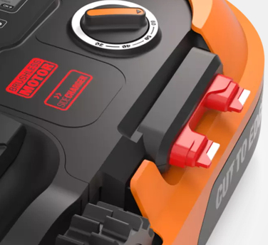 Робот-газонокосарка WORX Landroid M700 Plus WR167E (4Ah, 20V) для площ до 700 м², до 160 хв роботи