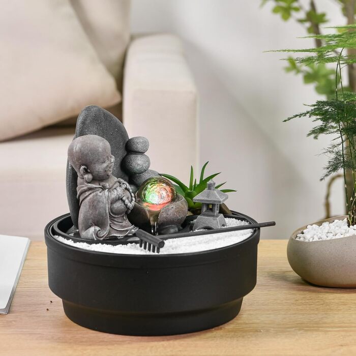 Настільний фонтан-дзен сад Sikhi Zen'Light з фігуркою Будди, кольоровою LED-підсвіткою та білим піском, 21 см — Декоративний фонтан для релаксації та інтер'єру