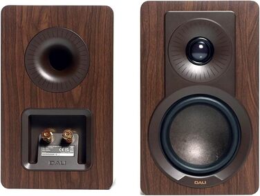 DALI KUPID Premium: Компактні поличні Hi-Fi колонки (пара) – карамельно-білі. З настінним кріпленням